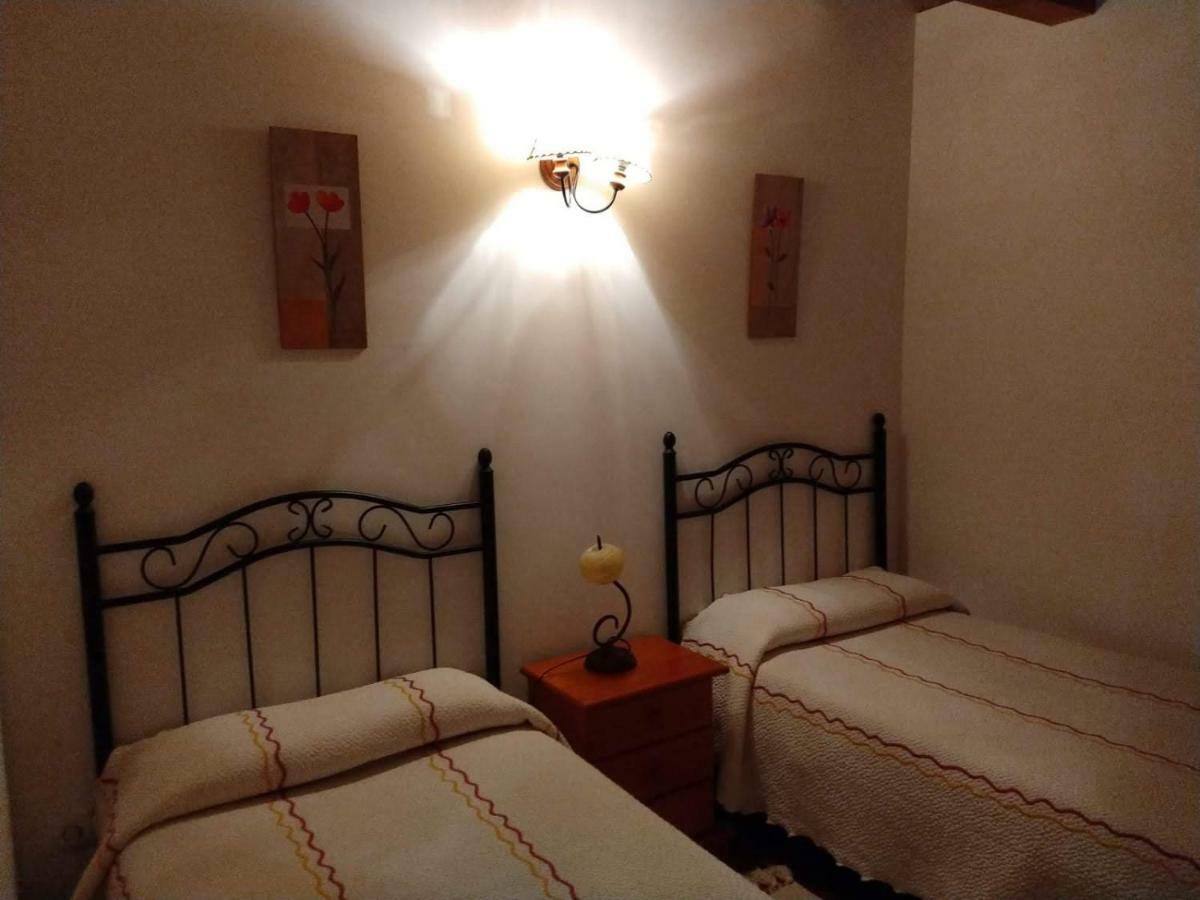 La Casa Del Acebal Pension Solorzano Buitenkant foto