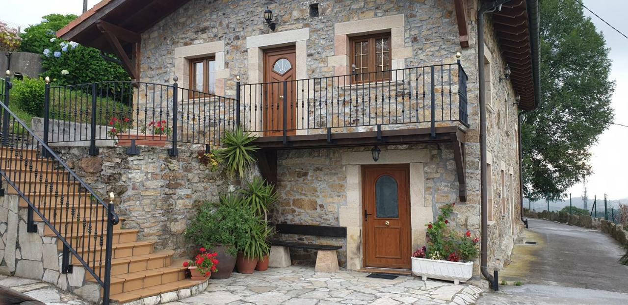 La Casa Del Acebal Pension Solorzano Buitenkant foto